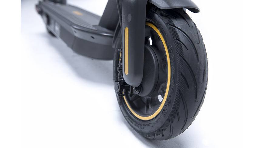 Ninebot KickScooter MAX G30 by Segway Ninebot KickScooter MAX G30 by Segway
