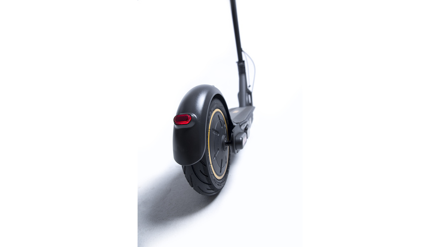 Ninebot KickScooter MAX G30 by Segway Ninebot KickScooter MAX G30 by Segway